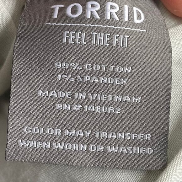 TORRID Mid Rise Jeans Slim Boot Vintage Stretch Denim Women's 28R, 50x31.5 - Picture 10 of 16